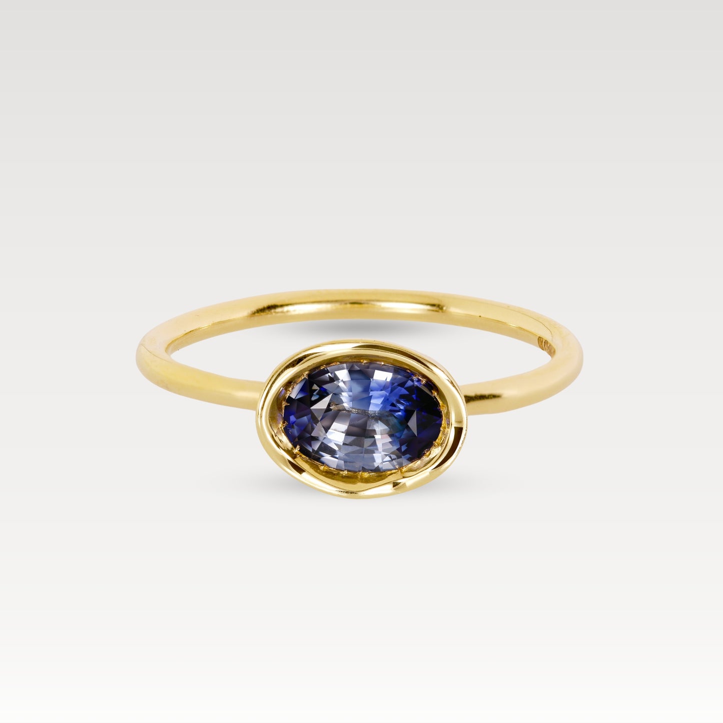 Bi-Colour Blue Sapphire Oval Obi no.1 Ring OOAK