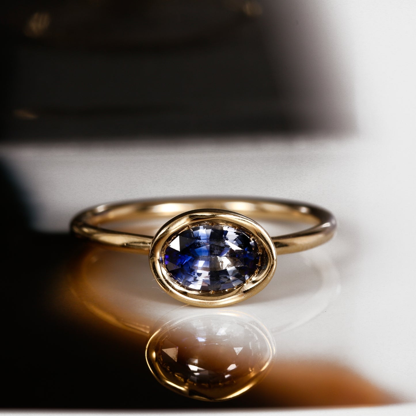 Bi-Colour Blue Sapphire Oval Obi no.1 Ring OOAK